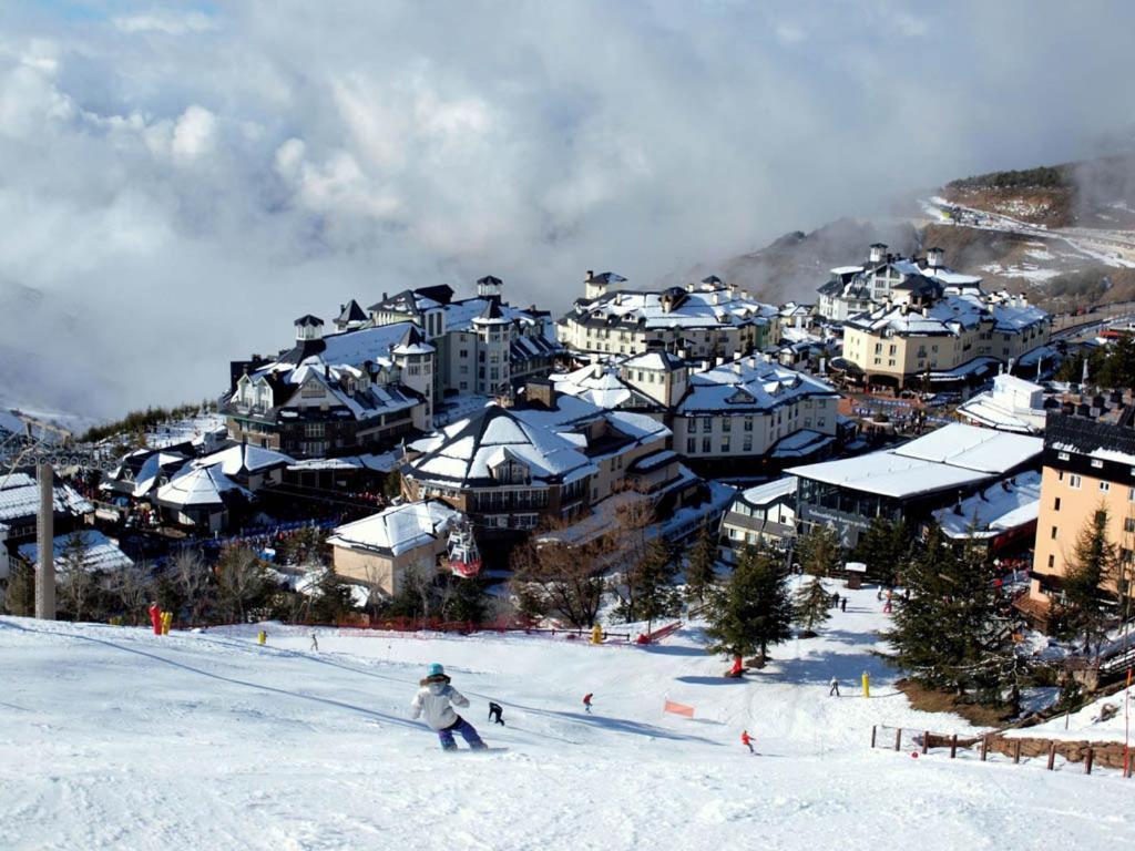 Apartamentos A Vivir Sierra Nevada 3000 Экстерьер фото